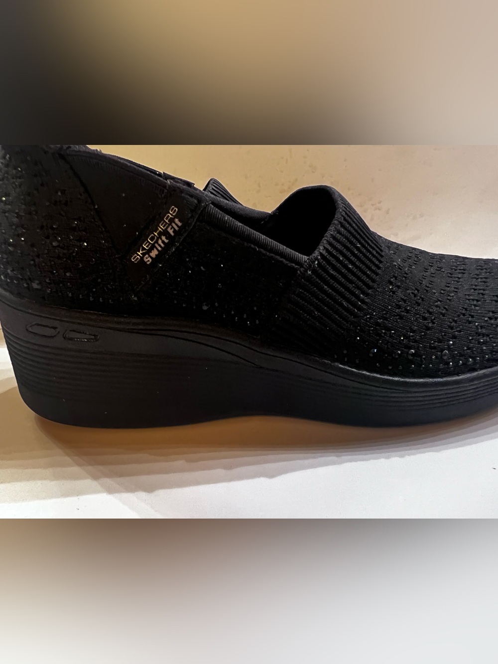 SKECHERS MARTHA STEWART PIER LITE REFLECTION BLACK  SLIP-ON  WEDGE SHOES 
SIZE 8 - Picture 6 of 11
